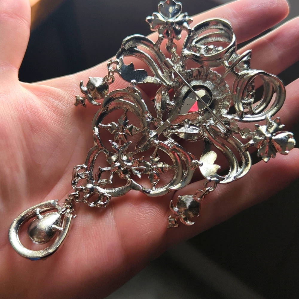 Hefty All Seeing Eye Handmade Brooch - Picture 2 of 2